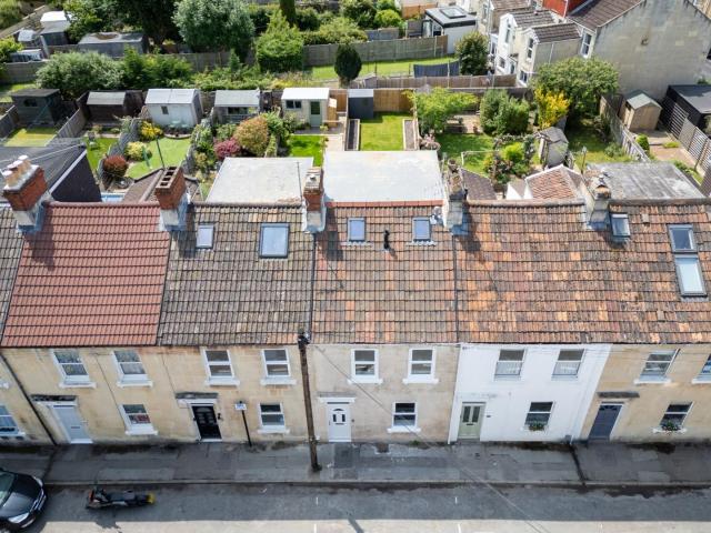 4 Bedroom House | Bath, BA2 3RD