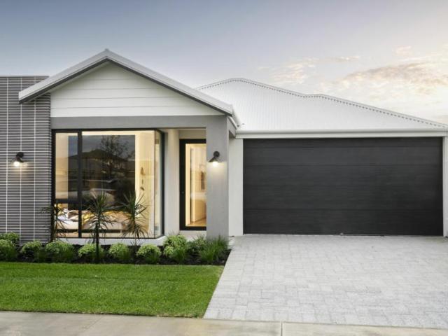 4 Bedroom House BELLMERE QLD 104894191
