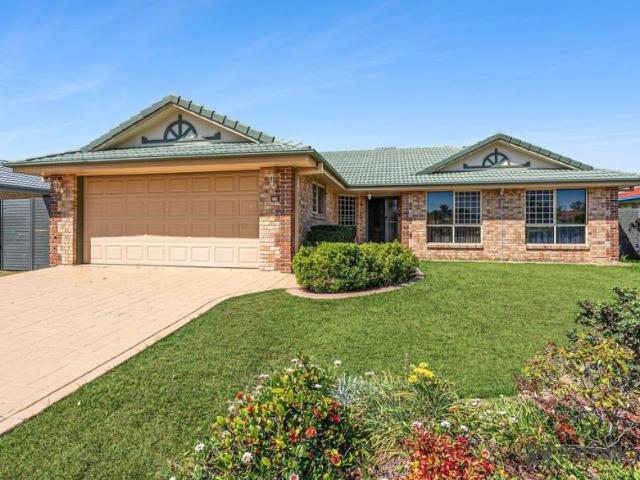 4 Bedroom House Bellmere QLD 105605823