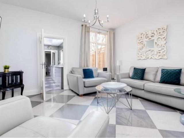 4 Bedroom House Birmingham Birmingham 71479611