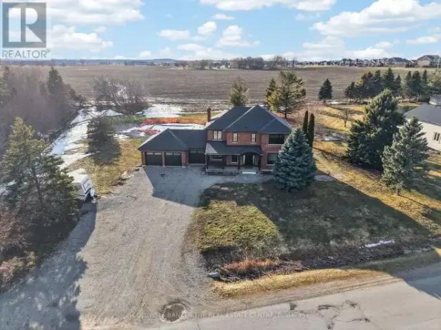 4 Bedroom House Bradford West Gwillimbury ON 104972918