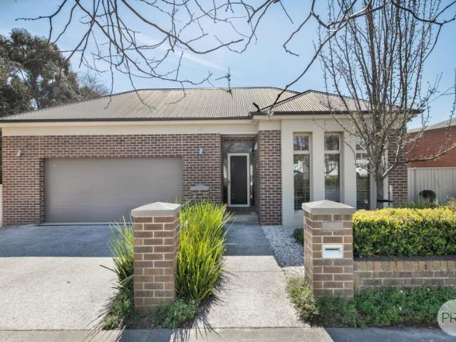 4 Bedroom House BROWN HILL VIC 105944173
