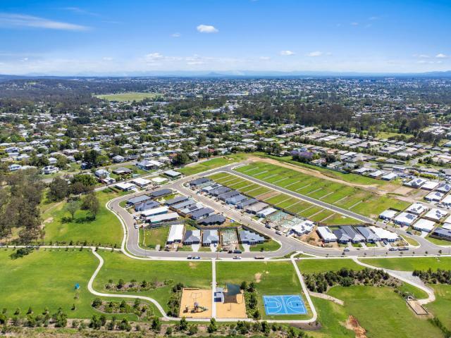4 Bedroom House BUNDAMBA QLD 80625788