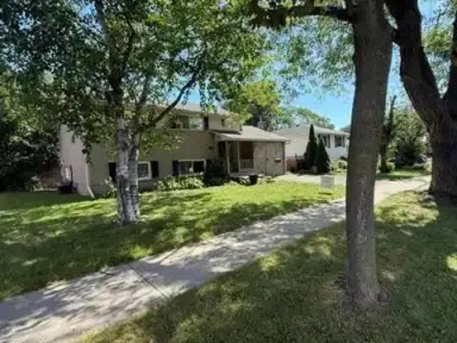 4 Bedroom House Burlington ON 105088032