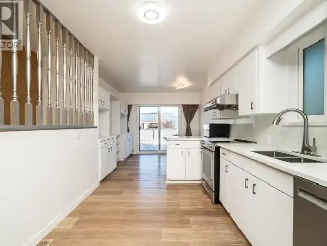 4 Bedroom House Burnaby BC 106148563