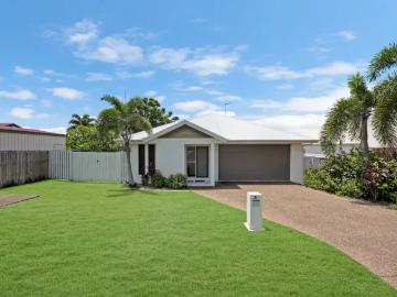 4 Bedroom House Bushland Beach QLD LS102312137