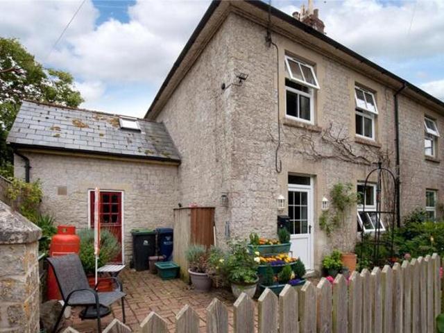 4 Bedroom House Gillingham Dorset 100881427