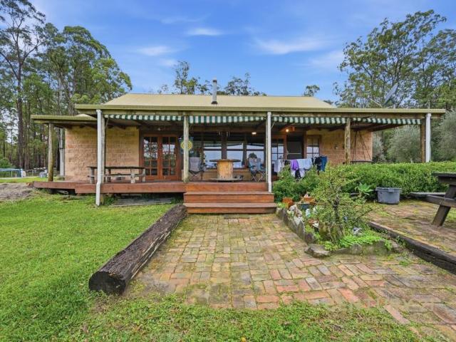 4 Bedroom House Glenreagh, NSW 103122315