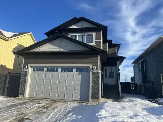 4 Bedroom House Grande Prairie AB 103739668