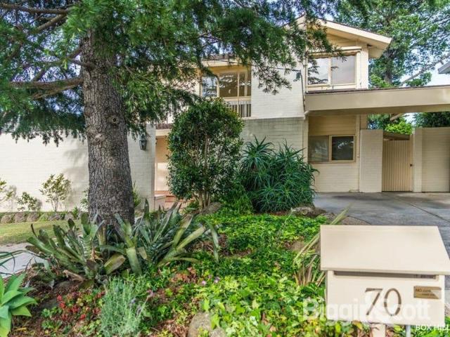 4 Bedroom House Doncaster VIC 105863357