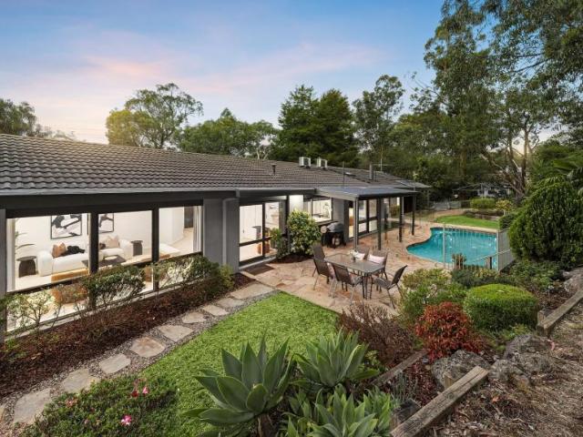 4 Bedroom House Donvale VIC 105825852