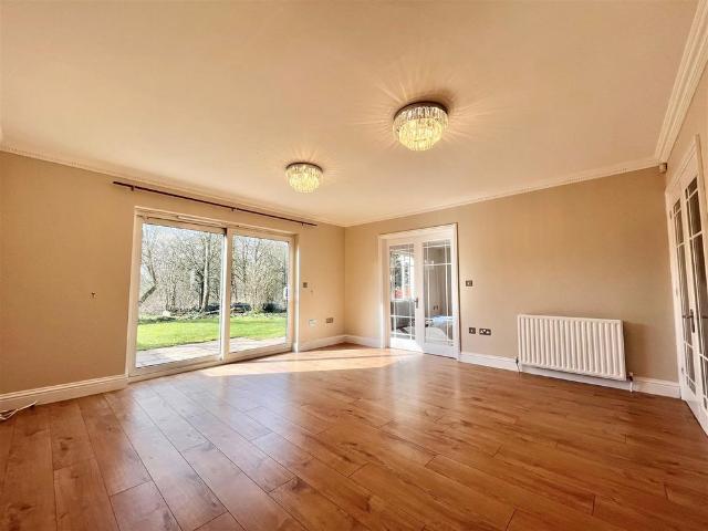 4 bedroom house detached