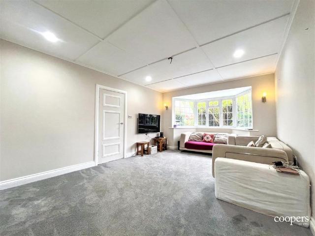 4 bedroom house detached