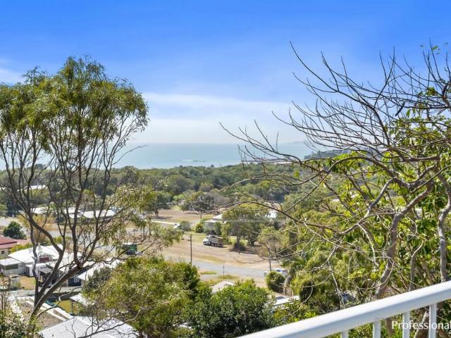 4 Bedroom House Emu Park QLD 105972533