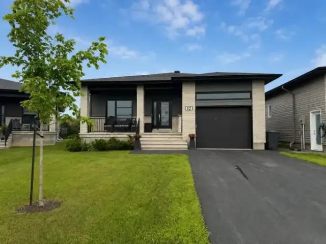 4 Bedroom House Embrun ON 104224599