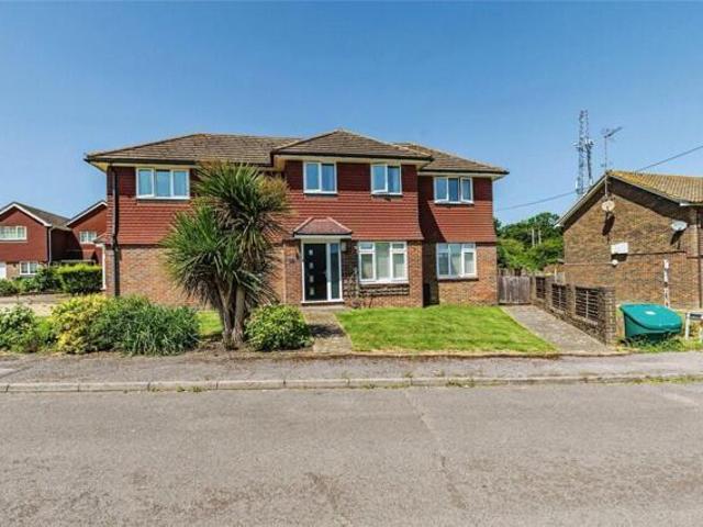 4 Bedroom House East Grinstead West Sussex 101678596
