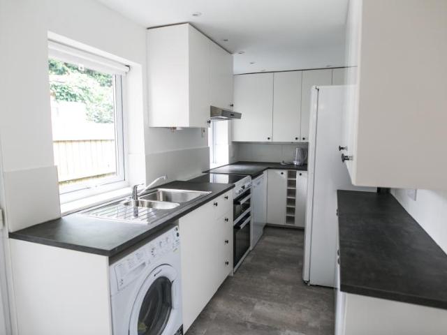 4 Bedroom House Edgbaston West Midlands 101688743