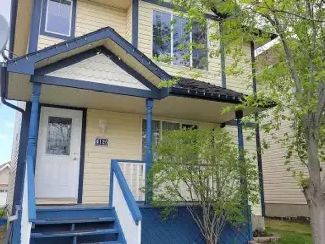 4 Bedroom House Edmonton AB 104292318