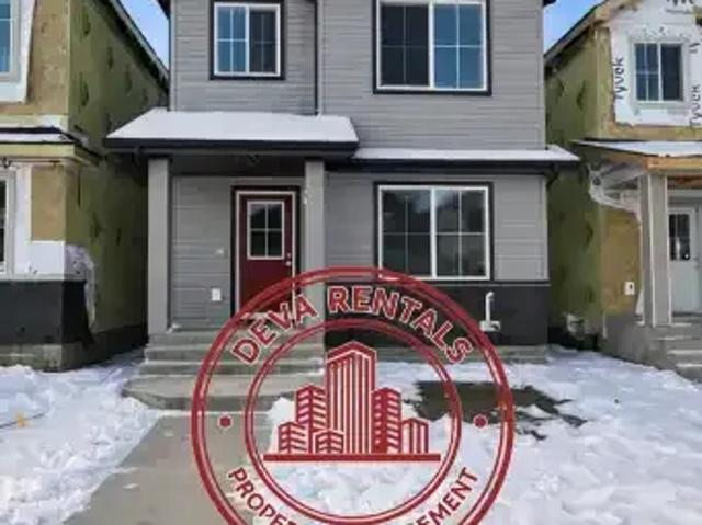 4 Bedroom House Edmonton AB 104322207