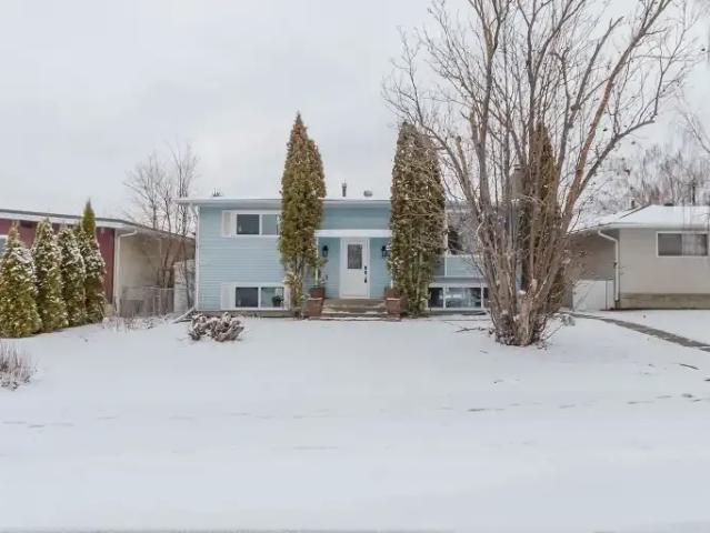 4 Bedroom House Edmonton AB 104535538
