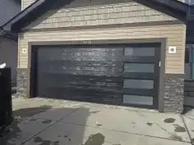 4 Bedroom House Edmonton AB 105100738