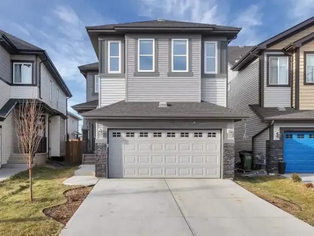 4 Bedroom House Edmonton AB 105100813