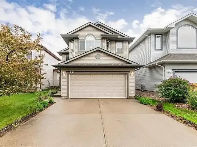 4 Bedroom House Edmonton AB 105198605