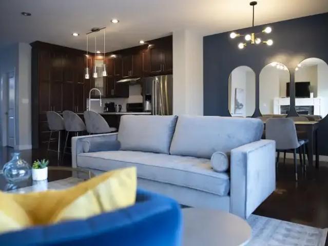 4 Bedroom House Edmonton AB 105308659