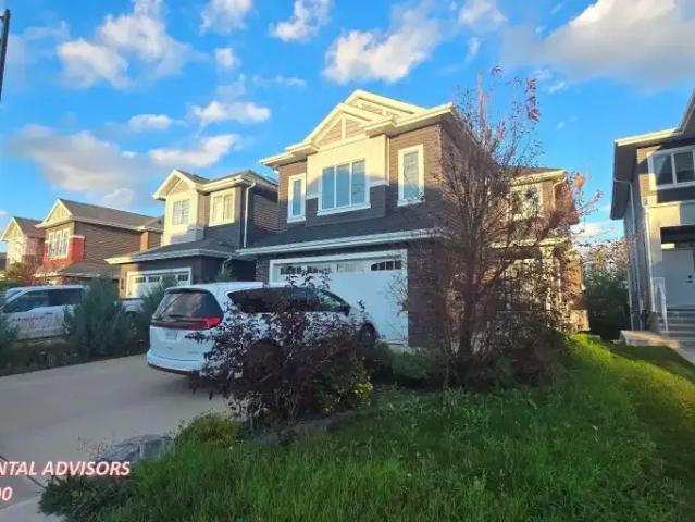 4 Bedroom House Edmonton AB 105505747
