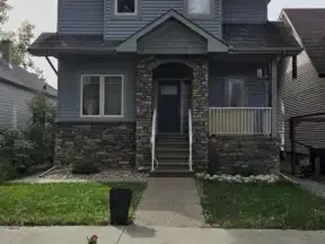 4 Bedroom House Edmonton AB 105554493