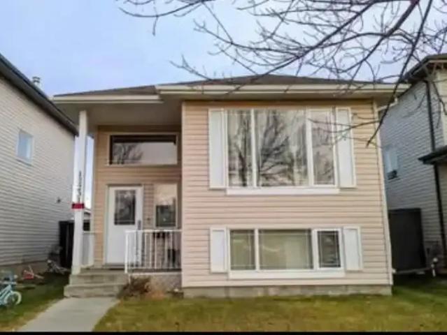 4 Bedroom House Edmonton AB LS103958746