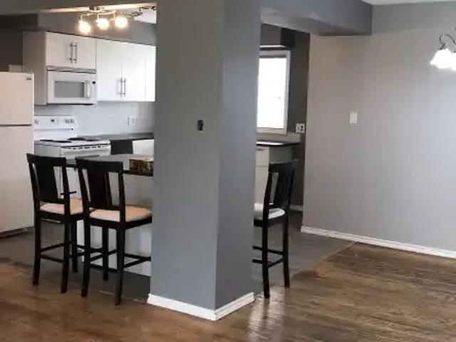 4 Bedroom House Edmonton AB LS104401310