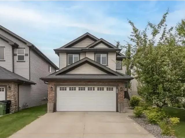 4 Bedroom House Edmonton AB LS104991598