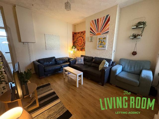 4 bedroom house for rent in Cardiff