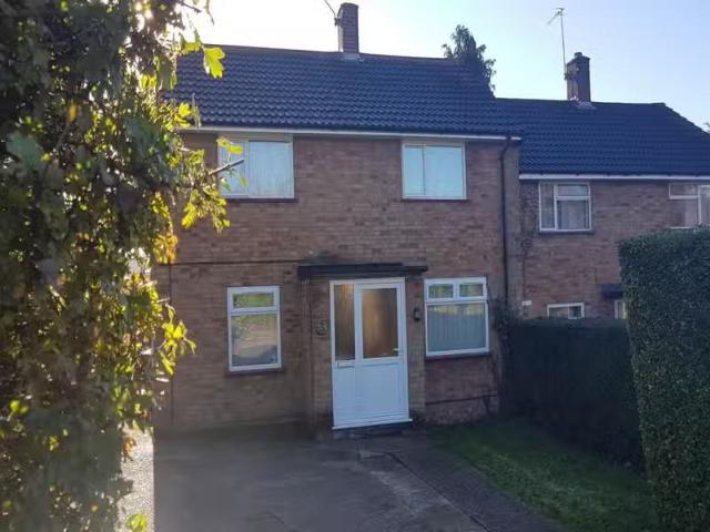 4 bedroom house for rent in Blackthorne Close, Hatfield, Hertf.