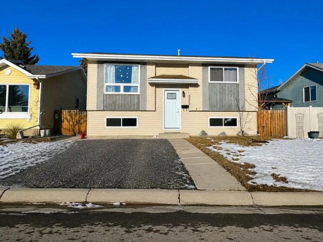 4 Bedroom House for Rent in Blackfalds – Available Sept 1