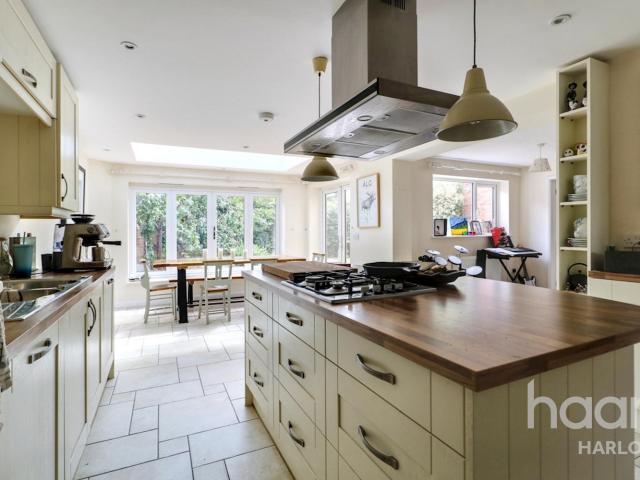 4 bedroom House for rent in Dunmow Road, CM23