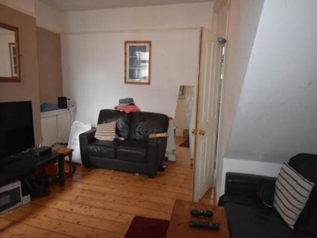 4 bedroom house for rent in Lisvane Street, Cathays, CF24