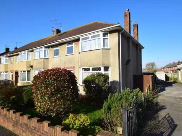 4 bedroom house for rent in Meadowsweet Avenue, Filton, BS34