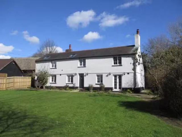 4 bedroom house for rent in Saunders House, Saunders Lane, Ash.