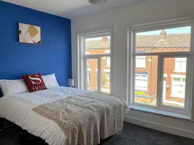 4 bedroom house for rent in Silverdale Road, Bolton, BL1