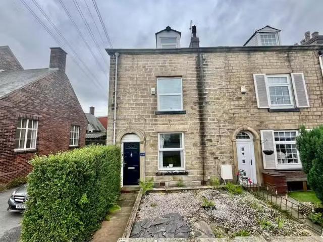 4 bedroom house for rent in Tonge Moor Road, Bolton, BL2