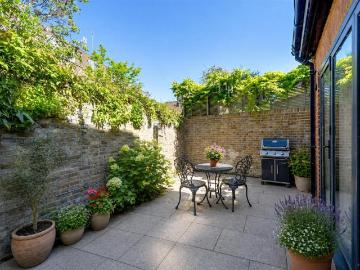 4 bedroom house for sale