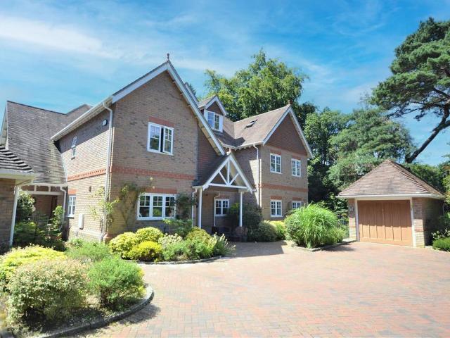 4 bedroom house for sale
