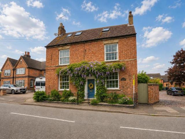 4 bedroom house for sale