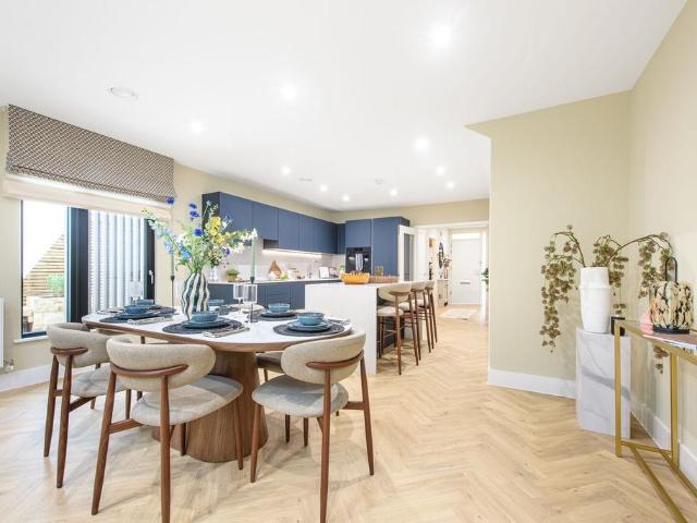 4 bedroom house for sale