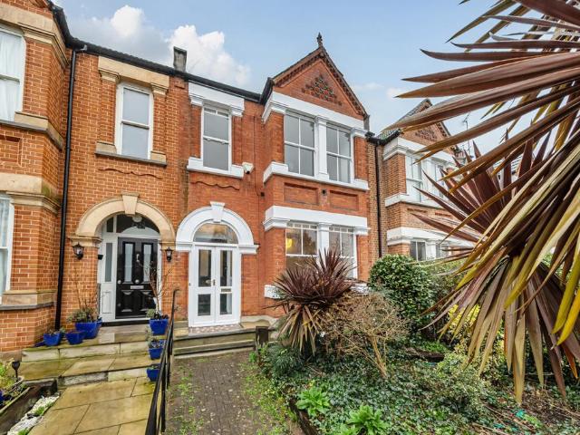 4 bedroom terraced house for sale