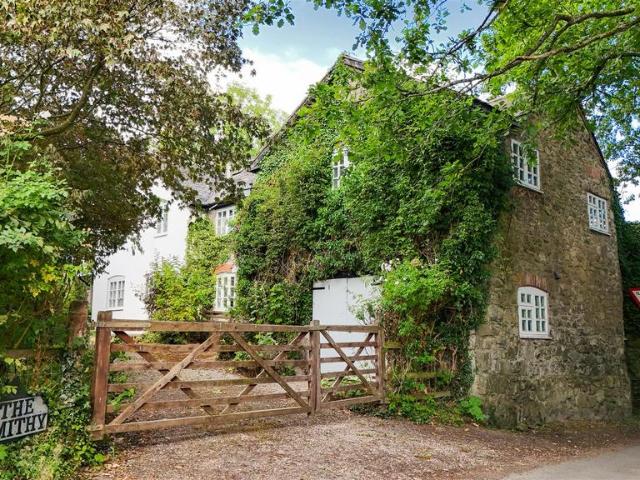 4 bedroom house for sale