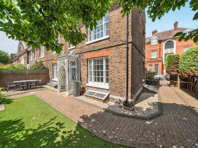4 bedroom house for sale