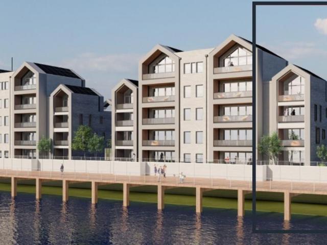 4 bedroom end of terrace house for sale